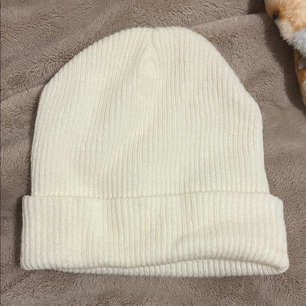 H&M Cream Knit Beanie